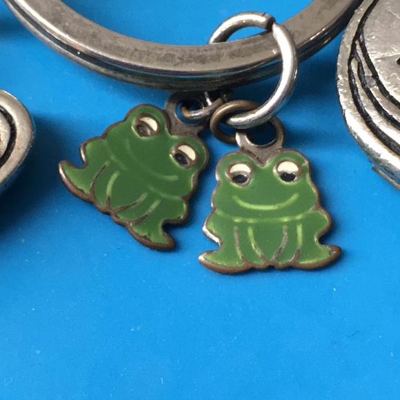 🖤Vtg heart locket & Angel charms keychain - Picture 3 of 12